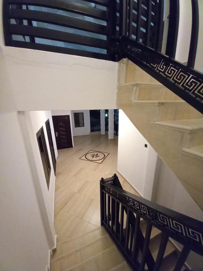 Baffour Apartments Adiebaba Экстерьер фото