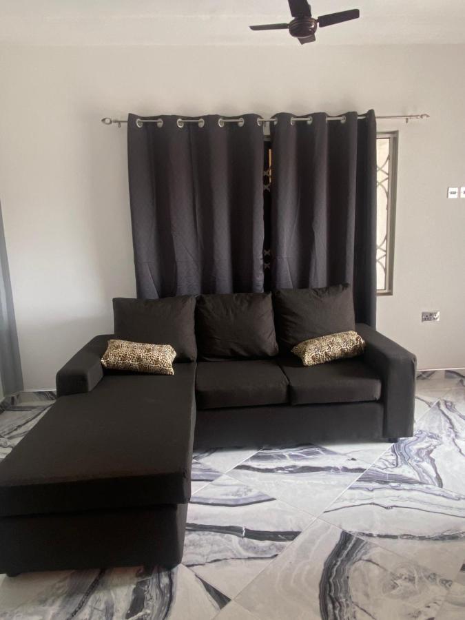 Baffour Apartments Adiebaba Экстерьер фото