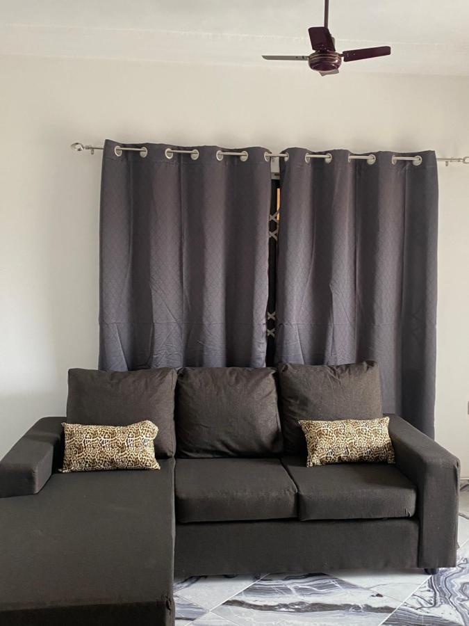 Baffour Apartments Adiebaba Экстерьер фото