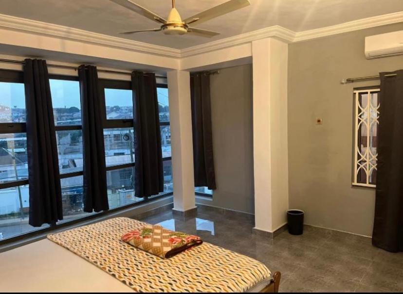 Baffour Apartments Adiebaba Экстерьер фото