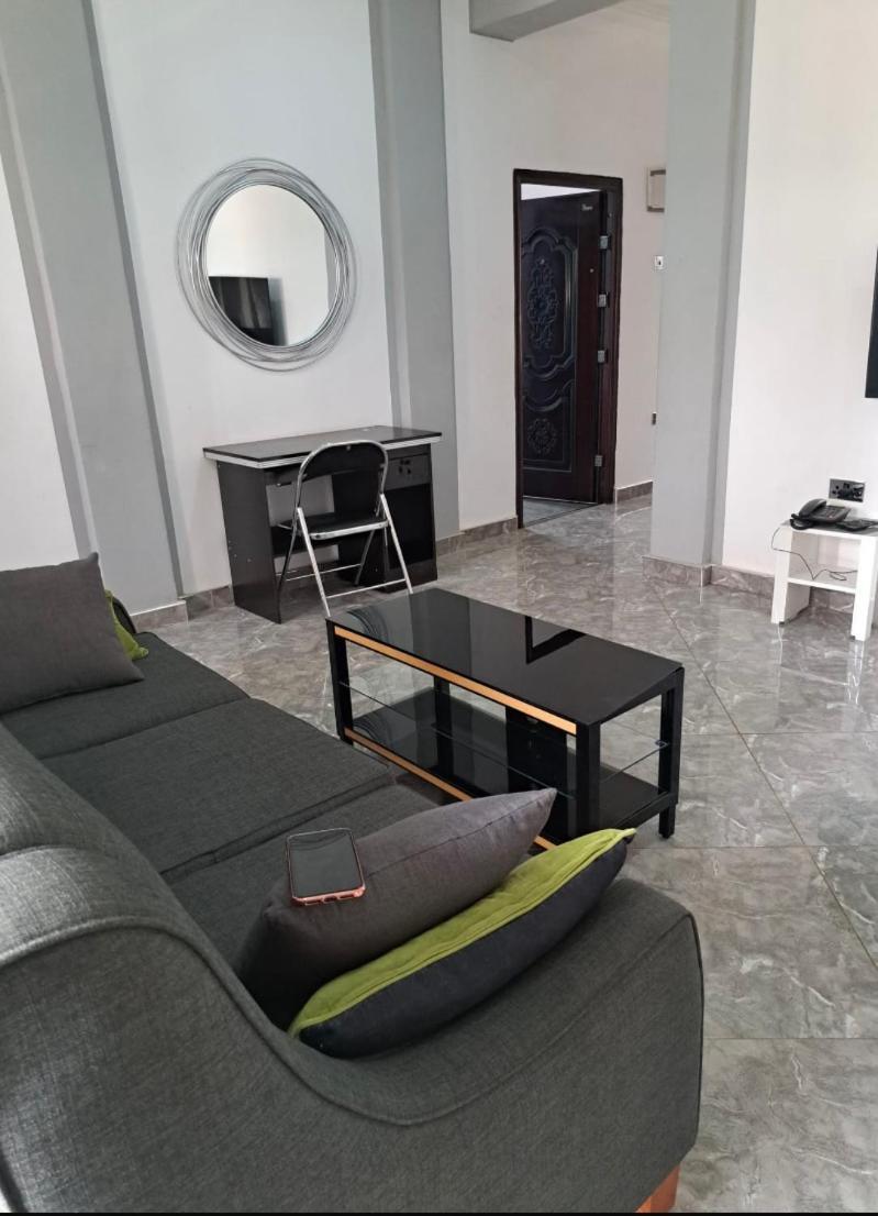 Baffour Apartments Adiebaba Экстерьер фото