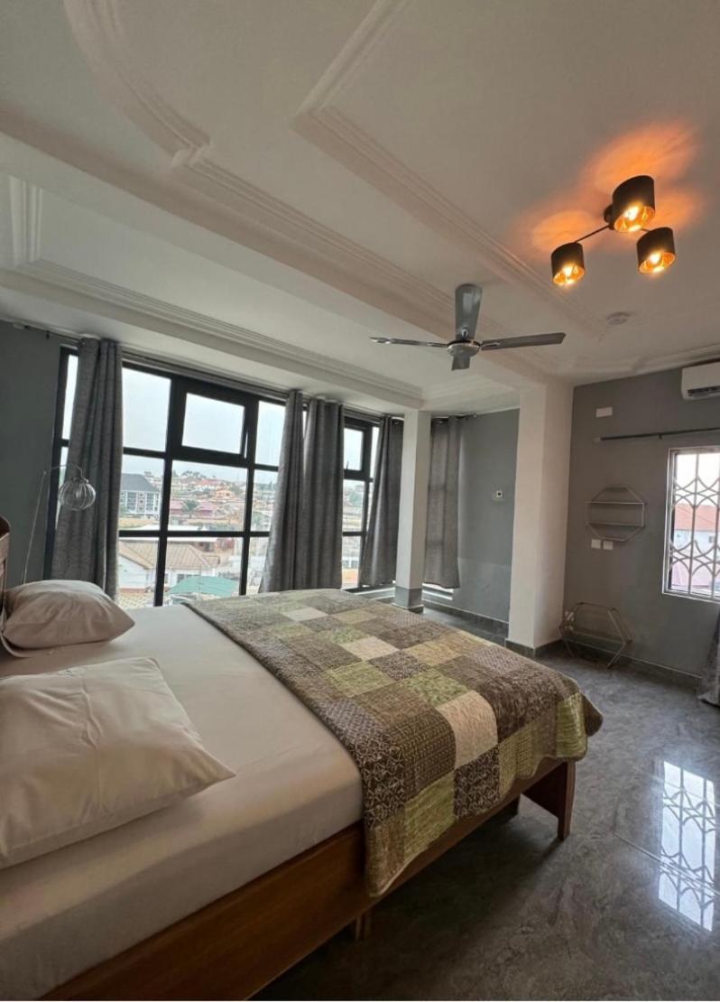 Baffour Apartments Adiebaba Экстерьер фото
